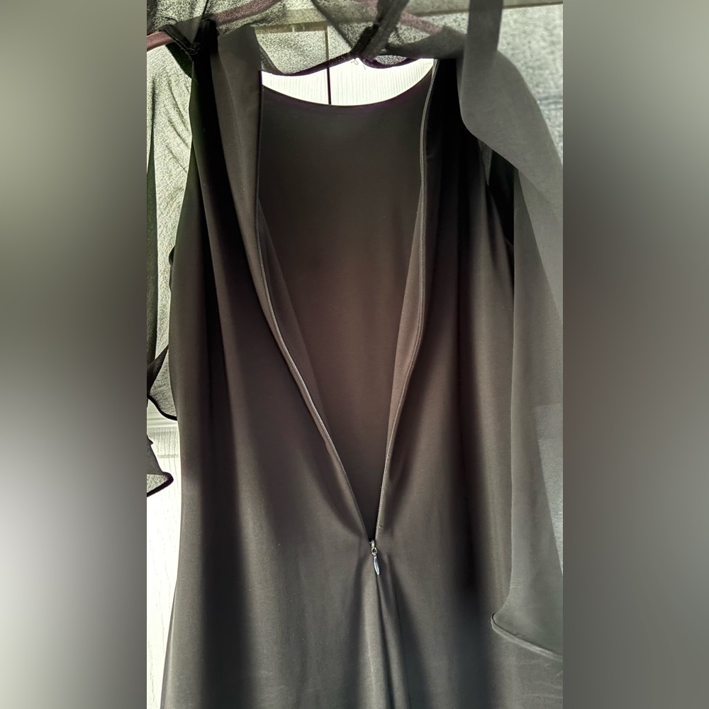 Ralph Lauren Black Sleeveless Dress With Built In Chiffon Cape - Picture 5 of 12